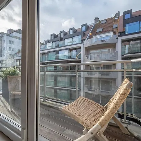شقة Alice At Knokke, Duplex Met Garage *