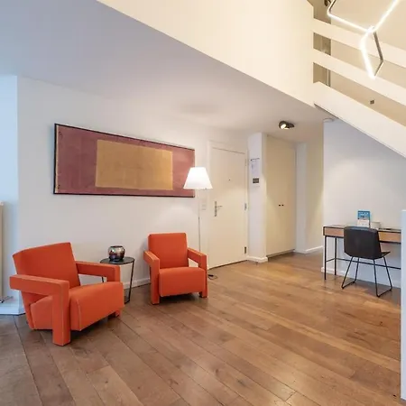 شقة Alice At Knokke, Duplex Met Garage *
